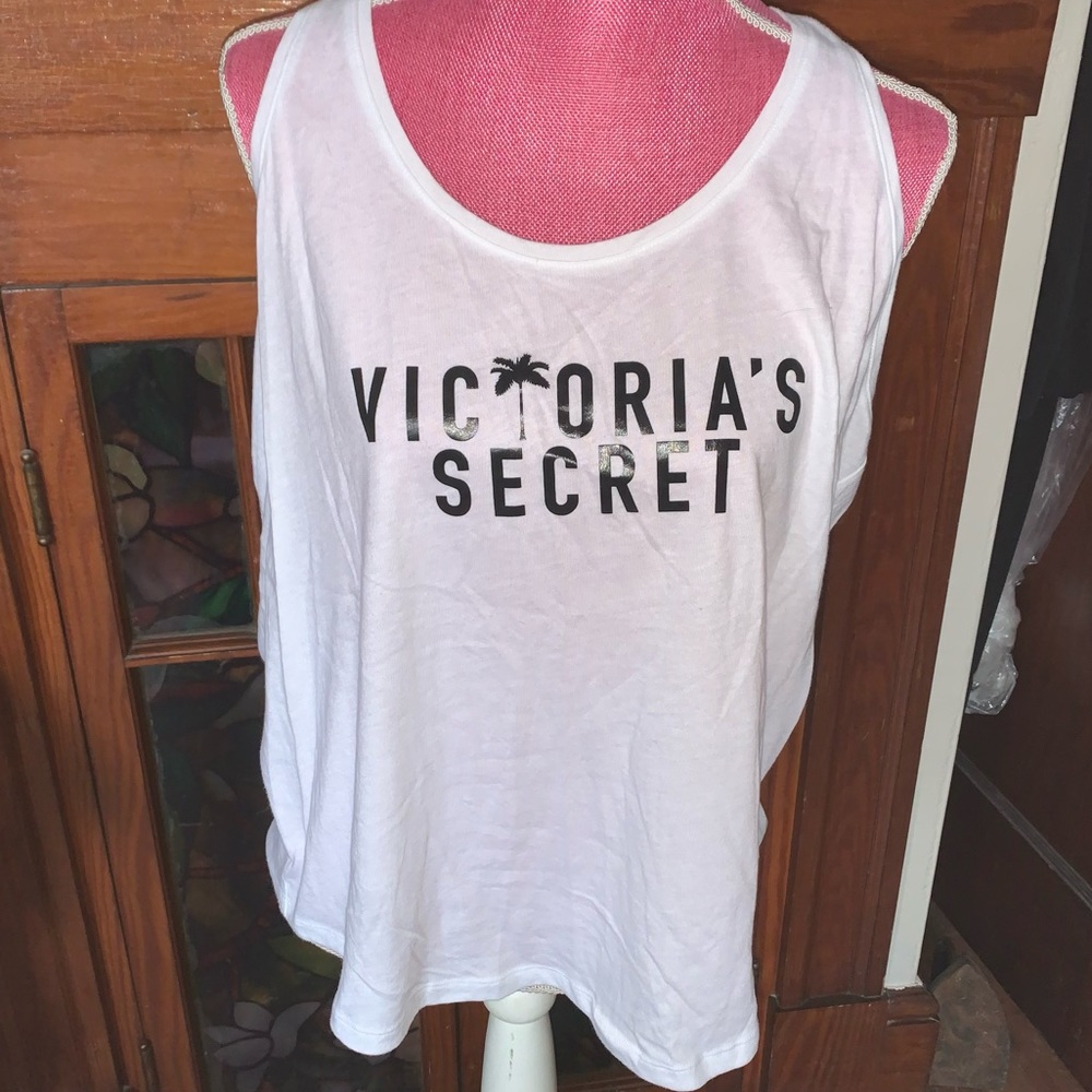 Victoria’s Secret White & Black XL Muscle Shirt Tank Top NWT